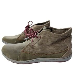 Merrill Olive Green and Maroon Bungee Cord Suede Athletic Hiking Shoes Size 8